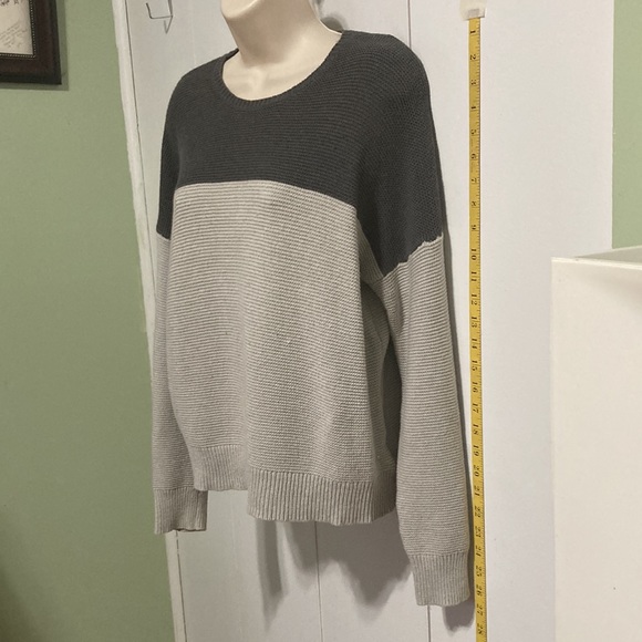 BDG Urban Outfitters Chunky Colorblock Sweater Light Grey Dark Gray Women SP - Picture 5 of 13